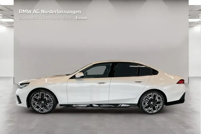 BMW 520 (Seria 5) din 2025 cu 26.902 km - oferta BMW250451 - foto 3
