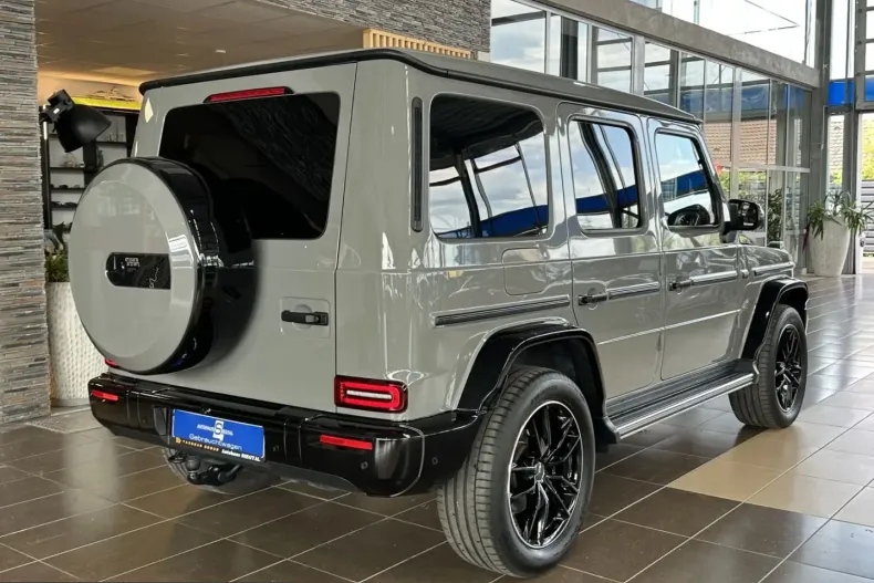 Mercedes-Benz G 450 (Clasa G) din 2024 cu 45.300 km - oferta MER250452 - foto 9