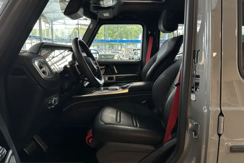 Mercedes-Benz G 450 (Clasa G) din 2024 cu 45.300 km - oferta MER250452 - foto 11