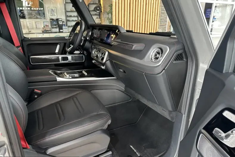 Mercedes-Benz G 450 (Clasa G) din 2024 cu 45.300 km - oferta MER250452 - foto 19