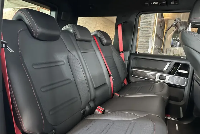 Mercedes-Benz G 450 (Clasa G) din 2024 cu 45.300 km - oferta MER250452 - foto 23