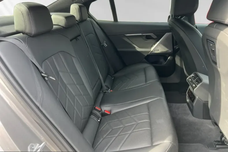 BMW 520 (Seria 5) din 2025 cu 25.200 km - oferta BMW250453 - foto 11