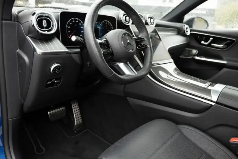 Mercedes-Benz GLC 300 (Clasa GLC) din 2023 cu 24.336 km - oferta MER250463 - foto 16