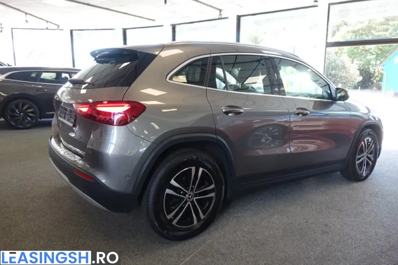 Mercedes-Benz GLA 180 (Clasa GLA) din 2024 cu 79.500 km - oferta MER250472 - foto 4