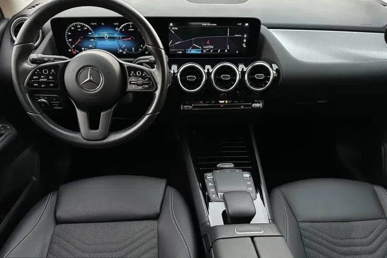 Mercedes-Benz GLA 180 (Clasa GLA) din 2023 cu 48.750 km - oferta MER250473 - foto 10