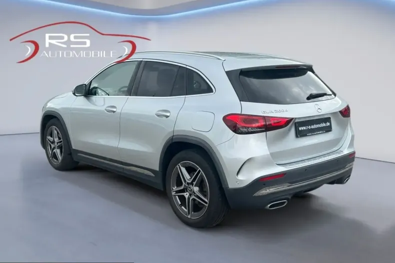 Mercedes-Benz GLA 200 (Clasa GLA) din 2022 cu 102.300 km - oferta MER250474 - foto 4