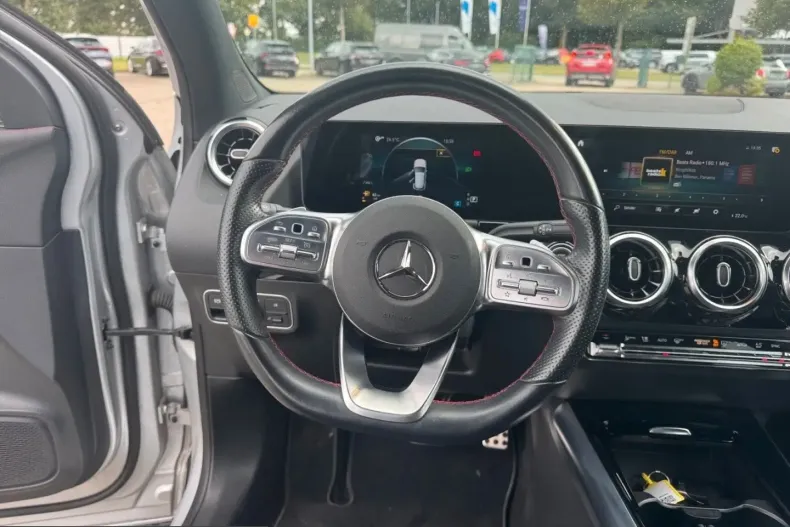 Mercedes-Benz GLA 200 (Clasa GLA) din 2022 cu 102.300 km - oferta MER250474 - foto 12