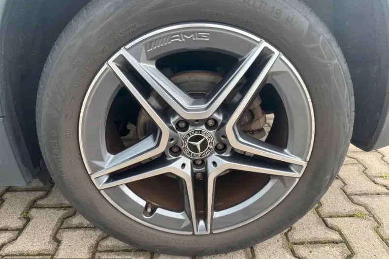 Mercedes-Benz GLA 200 (Clasa GLA) din 2022 cu 102.300 km - oferta MER250474 - foto 14
