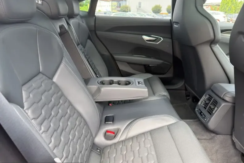 Audi e-tron din 2023 cu 36.213 km - oferta AUD250478 - foto 29