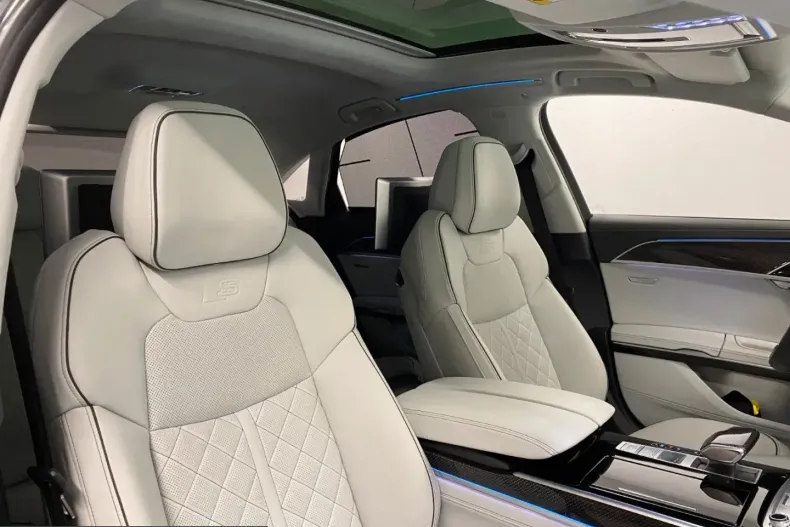 Audi S8 din 2025 cu 25.648 km - oferta AUD250479 - foto 11