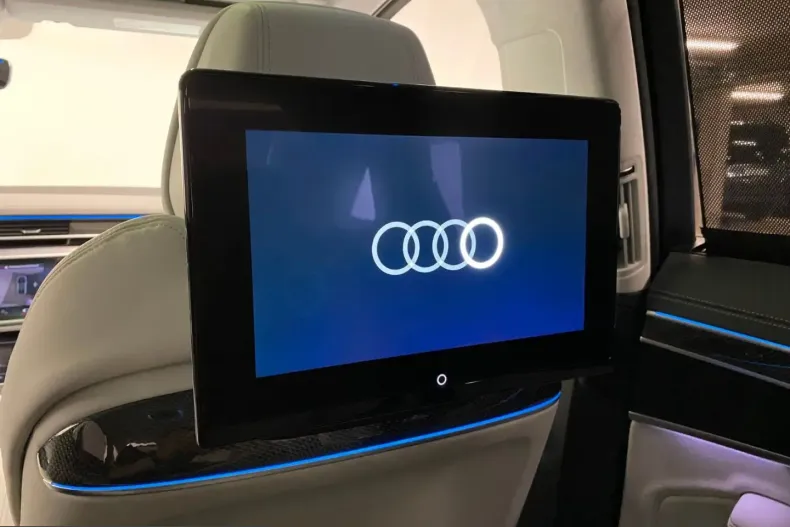 Audi S8 din 2025 cu 25.648 km - oferta AUD250479 - foto 13