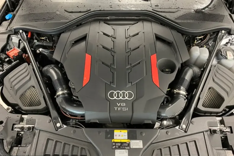 Audi S8 din 2025 cu 25.648 km - oferta AUD250479 - foto 14