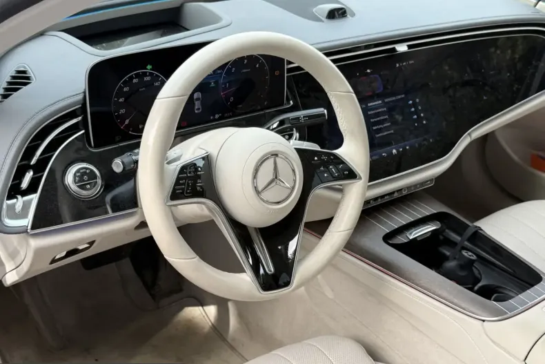 Mercedes-Benz E 220 (Clasa E) din 2025 cu 25.571 km - oferta MER250485 - foto 7