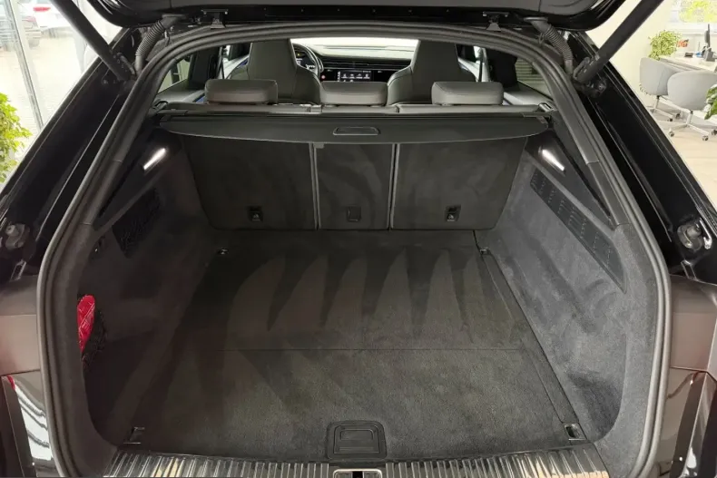 Audi Q8 din 2023 cu 68.500 km - oferta AUD250487 - foto 18