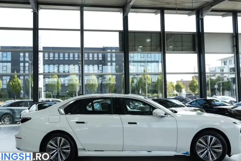 BMW i7 (Seria 7) din 2023 cu 24.023 km - oferta BMW250494 - foto 6