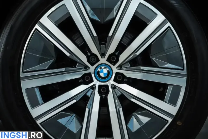 BMW i7 (Seria 7) din 2023 cu 24.023 km - oferta BMW250494 - foto 7
