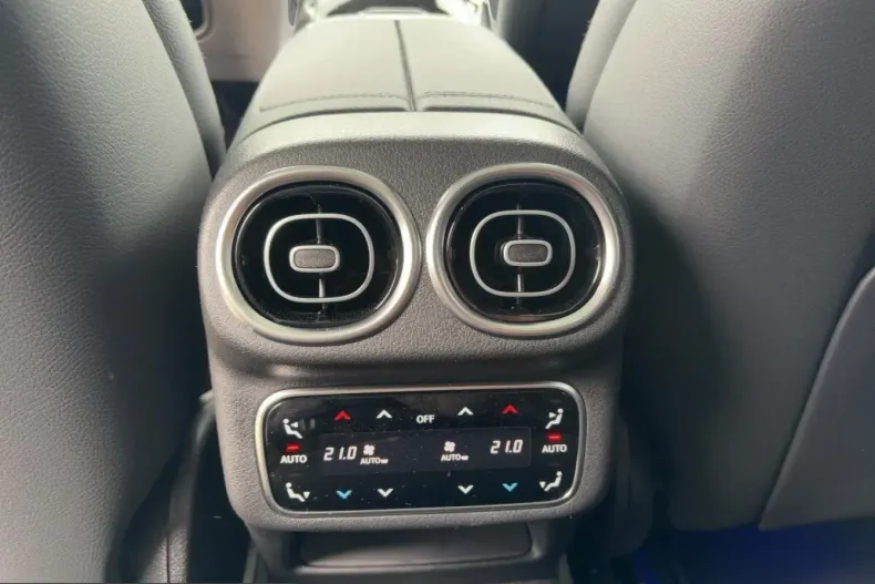 Mercedes-Benz GLC 300 (Clasa GLC) din 2025 cu 31.915 km - oferta MER250497 - foto 10