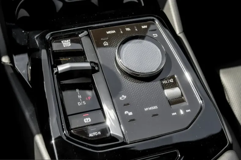 BMW 530 (Seria 5) din 2025 cu 26.543 km - oferta BMW250501 - foto 6