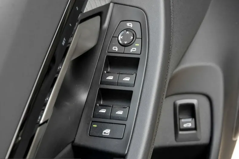 BMW 530 (Seria 5) din 2025 cu 26.543 km - oferta BMW250501 - foto 18