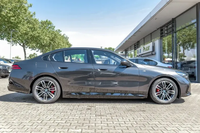 BMW 530 (Seria 5) din 2025 cu 63.569 km - oferta BMW250504 - foto 12