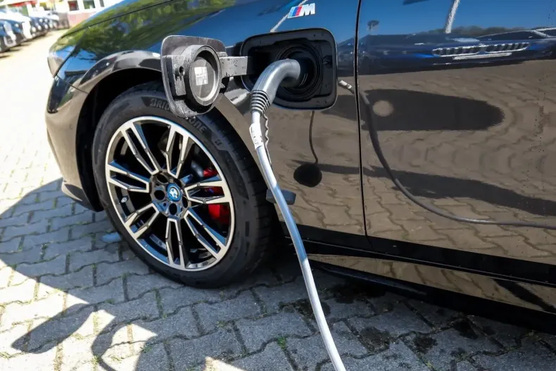 BMW 530 (Seria 5) din 2025 cu 63.569 km - oferta BMW250504 - foto 20