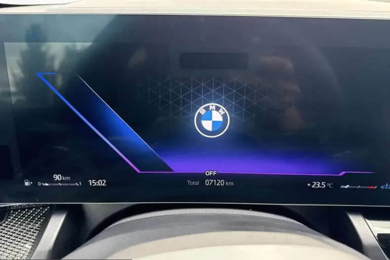 BMW 520 (Seria 5) din 2025 cu 7.102 km - oferta BMW250514 - foto 5