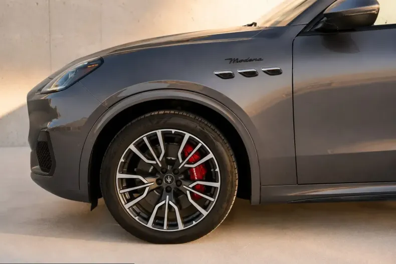 Maserati Grecale din 2023 cu 59.000 km - oferta MAS250532 - foto 2