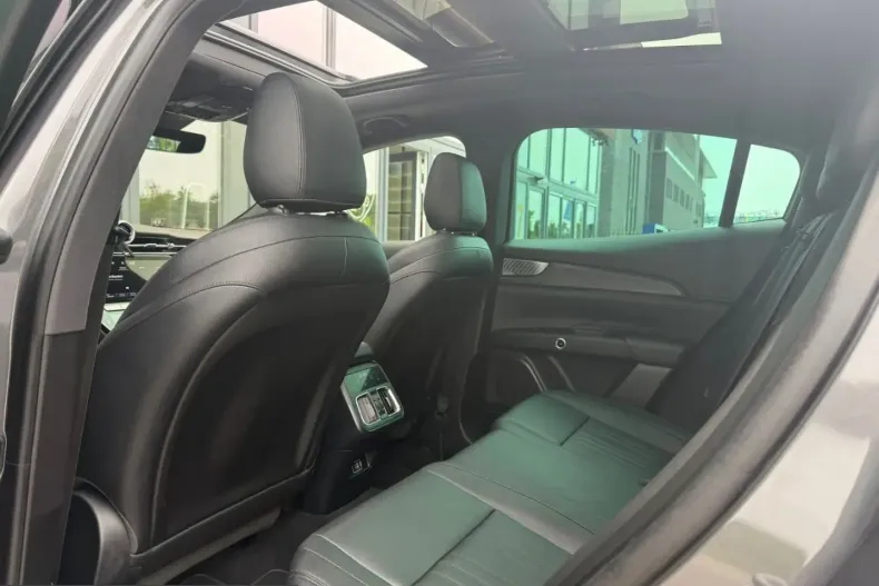 Maserati Grecale din 2023 cu 77.688 km - oferta MAS250533 - foto 5