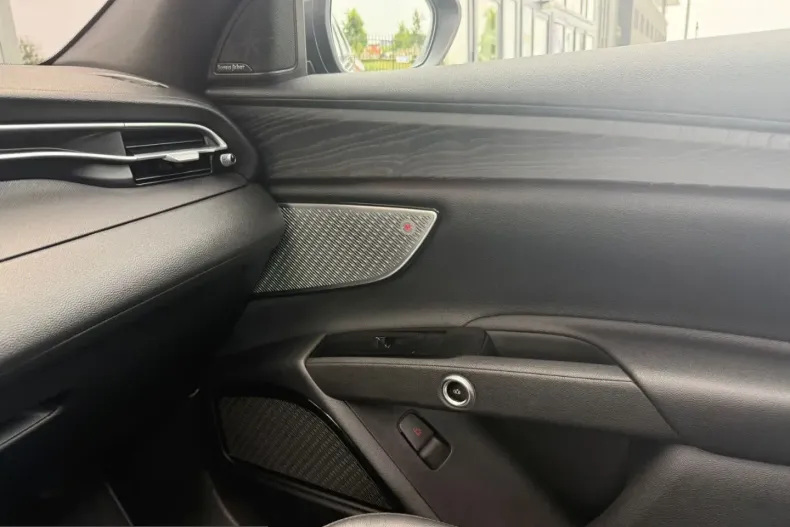 Maserati Grecale din 2023 cu 77.688 km - oferta MAS250533 - foto 9