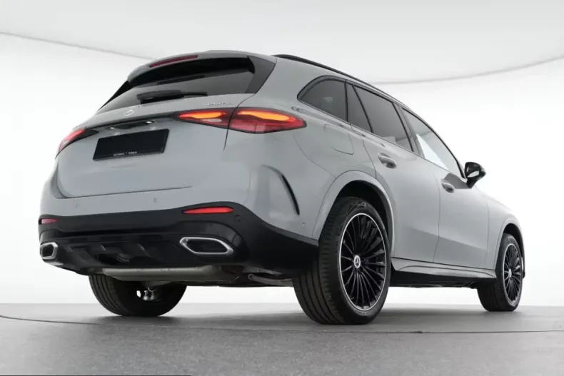 Mercedes-Benz GLC 400 (Clasa GLC) din 2025 cu 9.374 km - oferta MER250535 - foto 13
