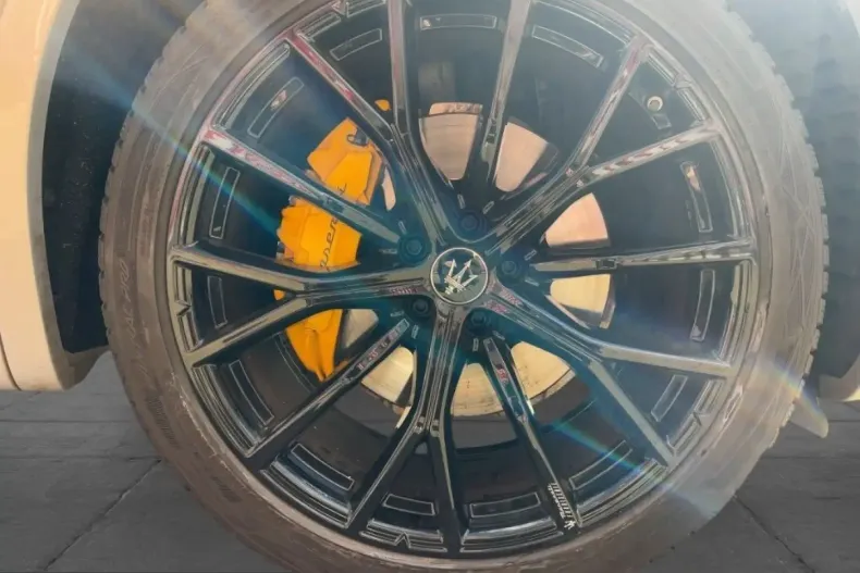 Maserati Grecale din 2023 cu 71.250 km - oferta MAS250536 - foto 7