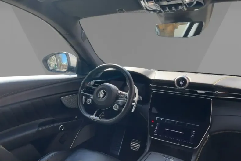 Maserati Grecale din 2023 cu 71.250 km - oferta MAS250536 - foto 8