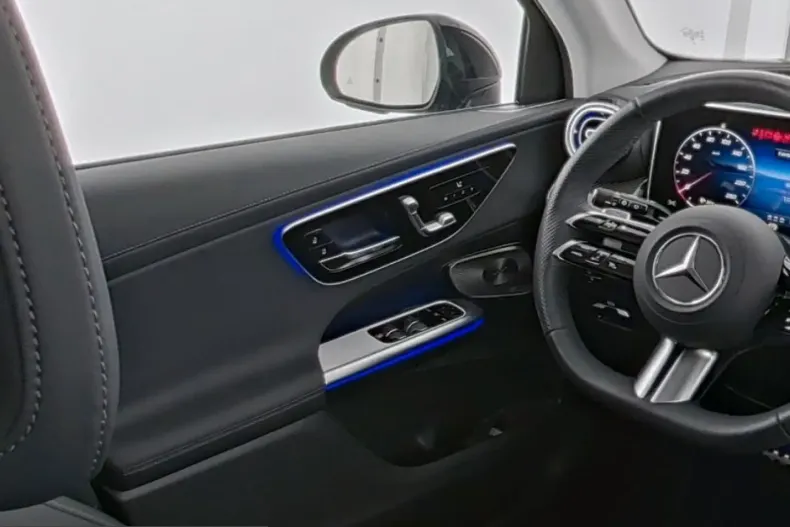 Mercedes-Benz GLC 400 (Clasa GLC) din 2025 cu 11.202 km - oferta MER250539 - foto 8