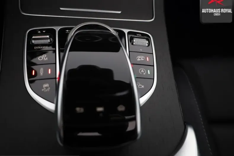 Mercedes-Benz C 63 AMG (Clasa C) din 2021 cu 50.000 km - oferta MER250540 - foto 22