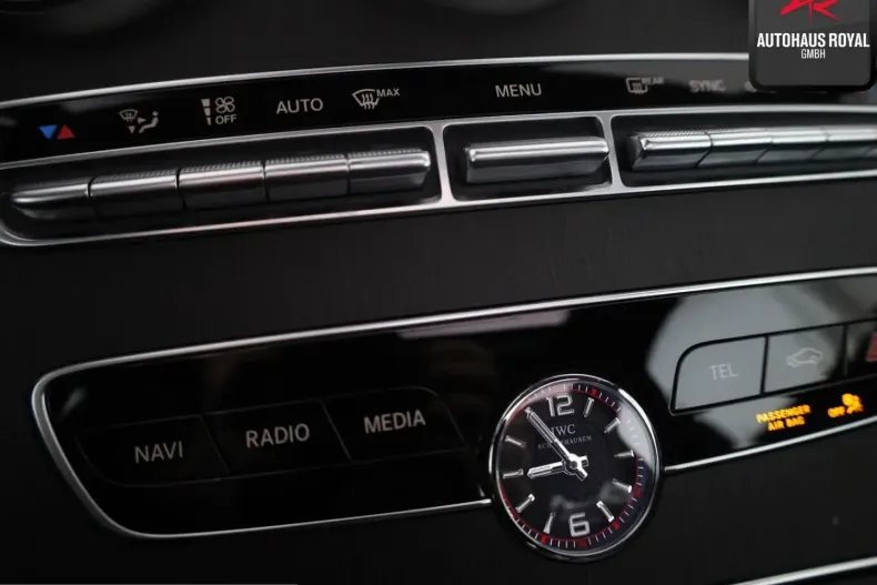 Mercedes-Benz C 63 AMG (Clasa C) din 2021 cu 50.000 km - oferta MER250540 - foto 24