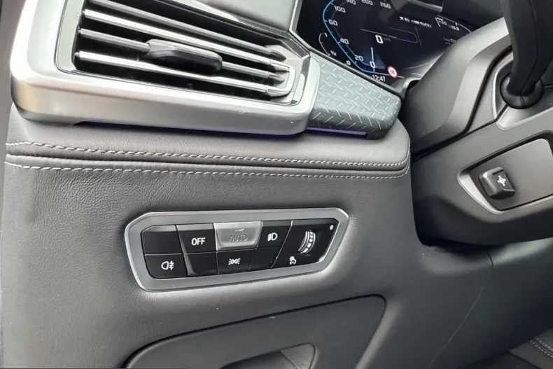 BMW X6 (Seria X) din 2022 cu 76.940 km - oferta BMW250543 - foto 38