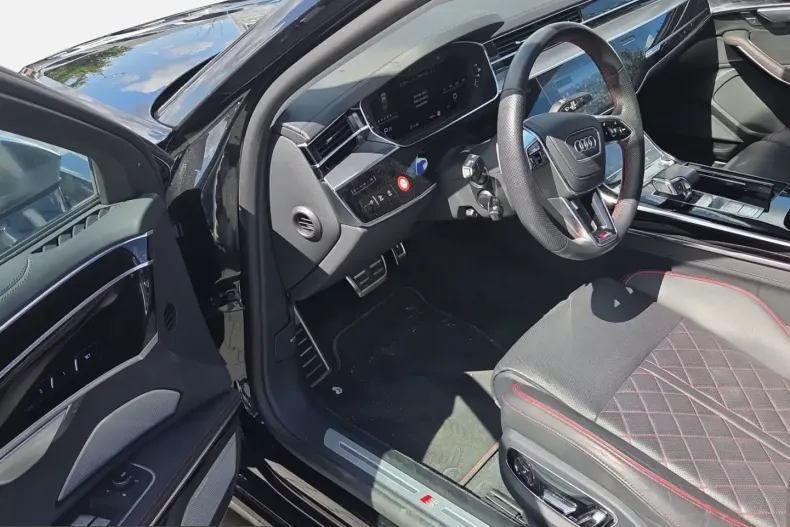 Audi S8 din 2023 cu 61.901 km - oferta AUD250549 - foto 13