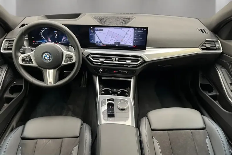 BMW 330 (Seria 3) din 2024 cu 26.244 km - oferta BMW250553 - foto 9