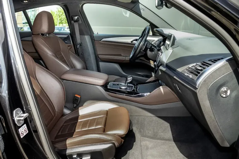 BMW X4 (Seria X) din 2022 cu 34.923 km - oferta BMW250556 - foto 4