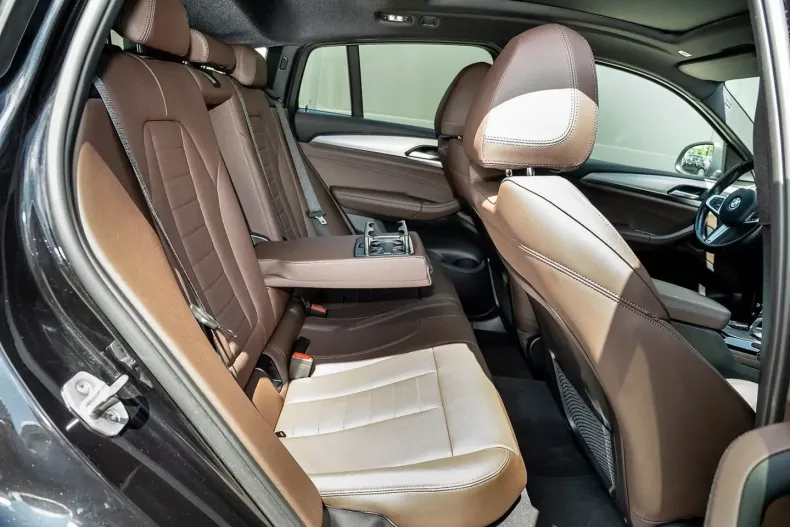 BMW X4 (Seria X) din 2022 cu 34.923 km - oferta BMW250556 - foto 17