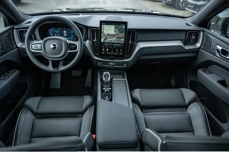 Volvo XC60 din 2025 cu 3.150 km - oferta VOL250563 - foto 14