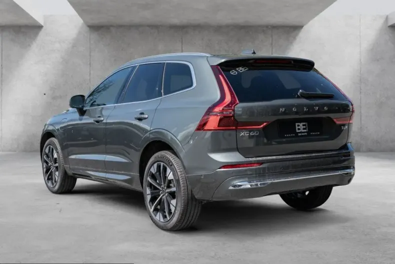 Volvo XC60 din 2025 cu 1.002 km - oferta VOL250564 - foto 3