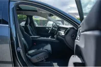 Volvo XC60 din 2025 cu 1.002 km - oferta VOL250564 - foto 10