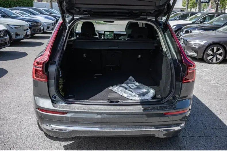 Volvo XC60 din 2025 cu 1.002 km - oferta VOL250564 - foto 14