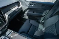 Volvo XC60 din 2025 cu 1.002 km - oferta VOL250564 - foto 22
