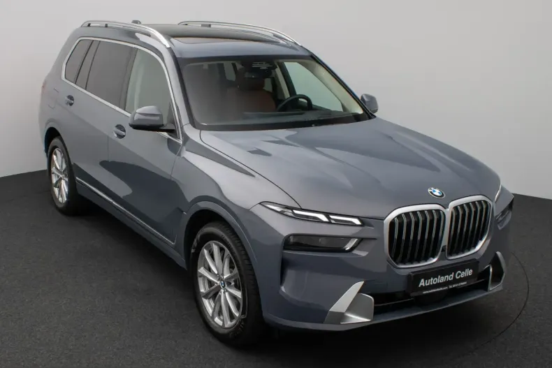 BMW X7 (Seria X) din 2022 cu 53.456 km - oferta BMW250566 - foto 1