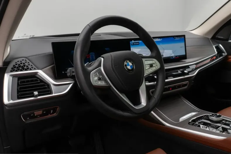 BMW X7 (Seria X) din 2022 cu 53.456 km - oferta BMW250566 - foto 18