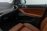 BMW X7 (Seria X) din 2022 cu 53.456 km - oferta BMW250566 - foto 33