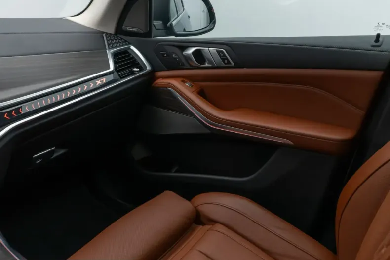 BMW X7 (Seria X) din 2022 cu 53.456 km - oferta BMW250566 - foto 33