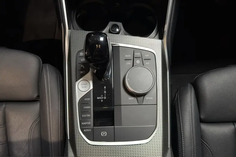 BMW 330 (Seria 3) din 2021 cu 37.999 km - oferta BMW250571 - foto 16